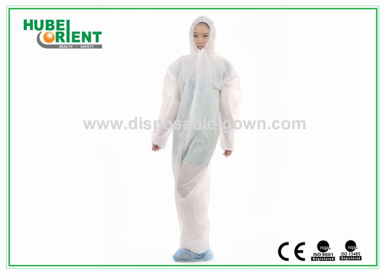 Protective White Non-Woven/SMS/PP+PE Disposable Use Coverall With Hood And Zip Closure For Lab