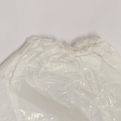 78x144cm White Elastic Cuffs Disposable PE Plastic Work Gown Oil Proof No Reuse